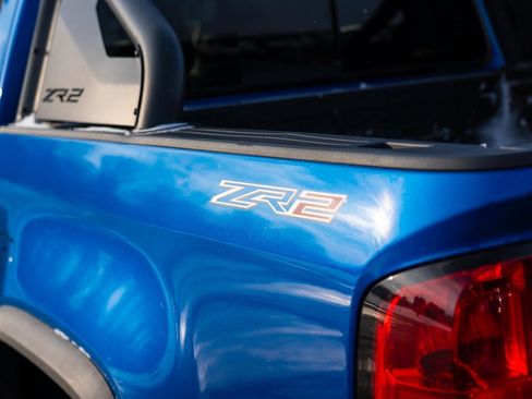 Used 2018 Chevrolet Colorado ZR2 image 11