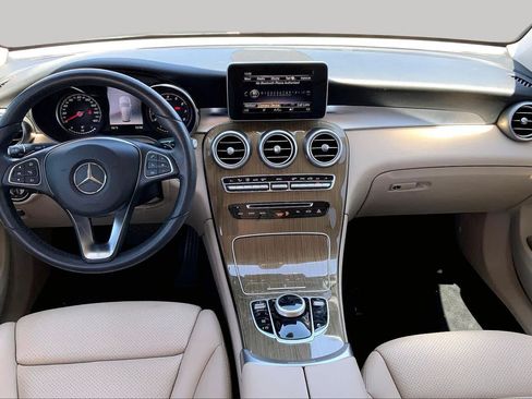 Used 2018 Mercedes-Benz GLC 300 4MATIC image 15