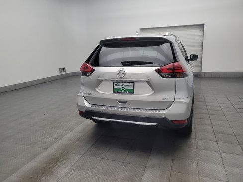 Used 2017 Nissan Rogue SV w/ SV Premium Package FWD image 7