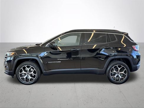 Used 2025 Jeep Compass Limited AWD/4WD image 11
