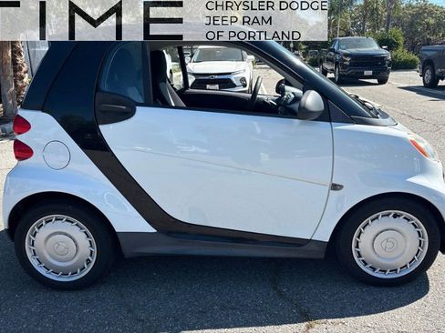 Used 2013 smart fortwo Coupe image 1