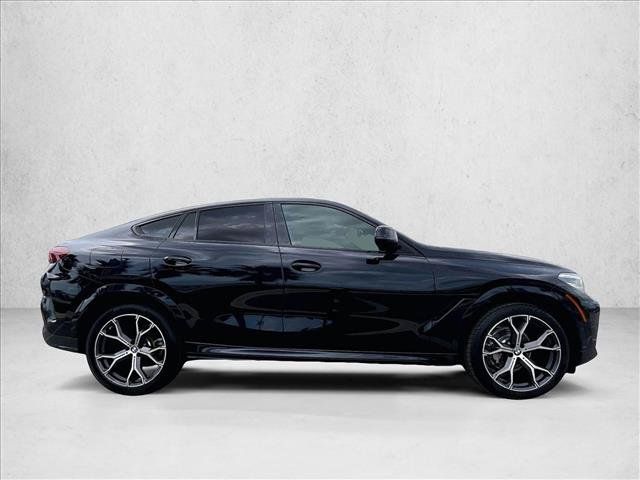 Used 2022 BMW X6 xDrive40i w/ M Sport Package AWD/4WD image 5