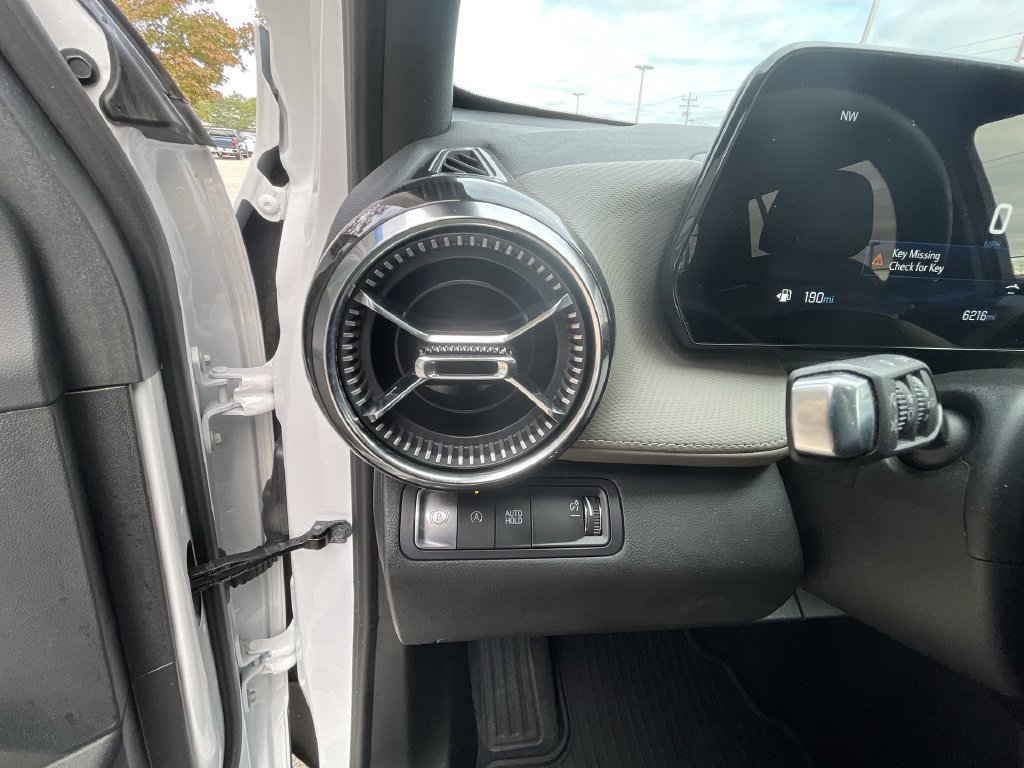Used 2026 Chevrolet Equinox LT w/ Convenience Package II FWD image 18