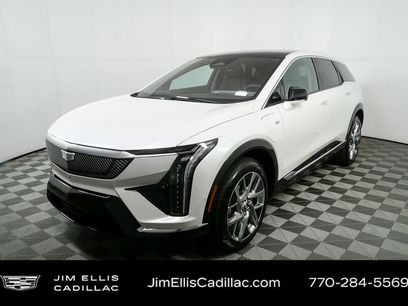 Certified 2025 Cadillac Optiq Luxury 2 w/ LPO, Floor Liner Package