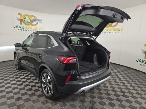 Used 2025 Ford Escape Platinum AWD/4WD image 31