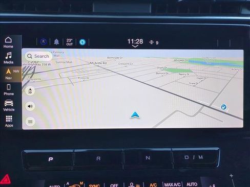 Used 2024 Maserati Grecale GT image 13