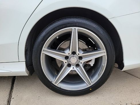Used 2015 Mercedes-Benz C 300 4MATIC Sedan image 8