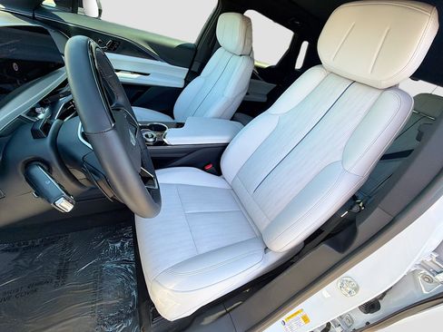 Certified 2026 Cadillac Lyriq Luxury RWD image 21