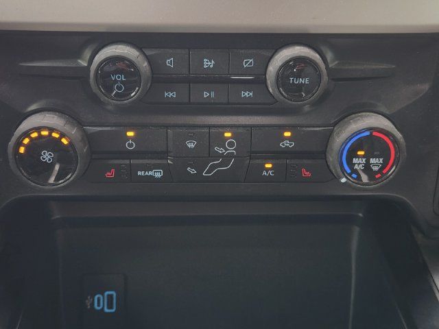 Used 2024 Ford F250 XLT w/ Black Appearance Package AWD/4WD image 17