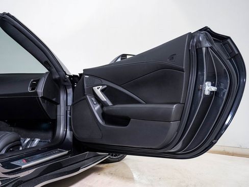 Used 2017 Chevrolet Corvette Z06 w/ Battery Protection Package image 20