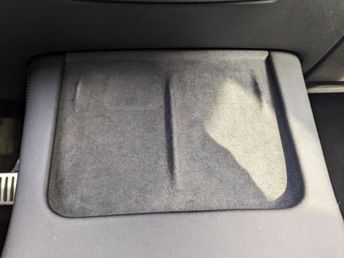 Used 2021 Tesla Model Y Long Range image 22