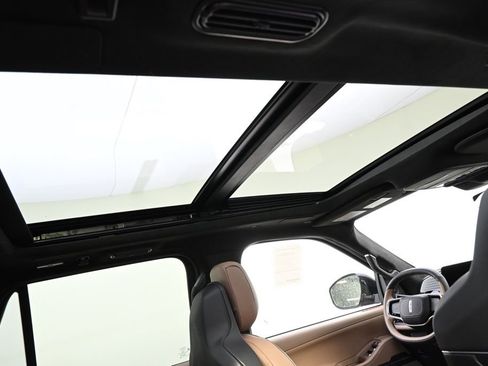 New 2026 Lincoln Navigator L Black Label image 17