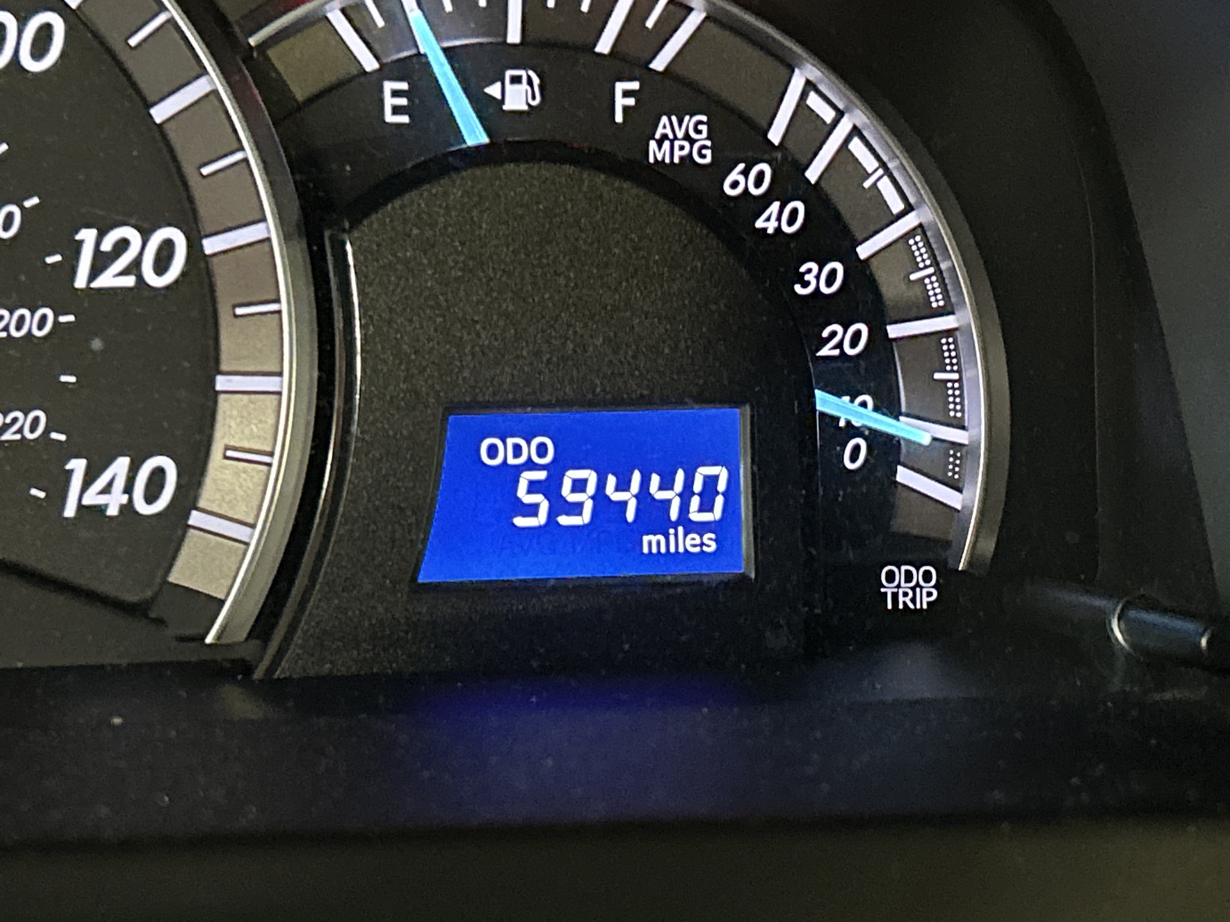 Used 2014 Toyota Camry SE FWD image 12