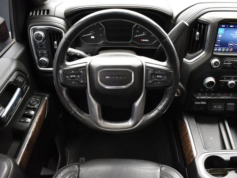 Used 2021 GMC Sierra 3500 Denali w/ Denali Ultimate Package image 25