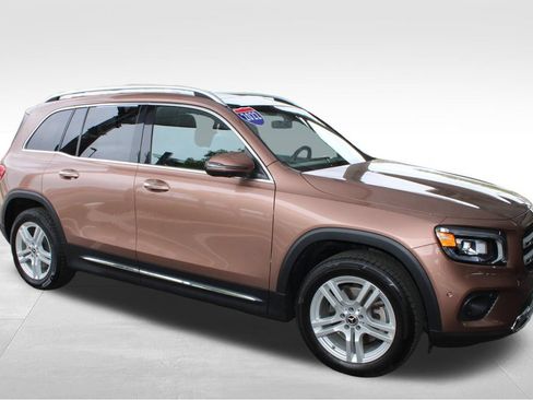 Used 2022 Mercedes-Benz GLB 250 4MATIC image 19