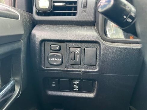 Used 2019 Toyota 4Runner SR5 AWD/4WD image 23