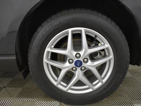 Used 2021 Ford Edge SEL image 38