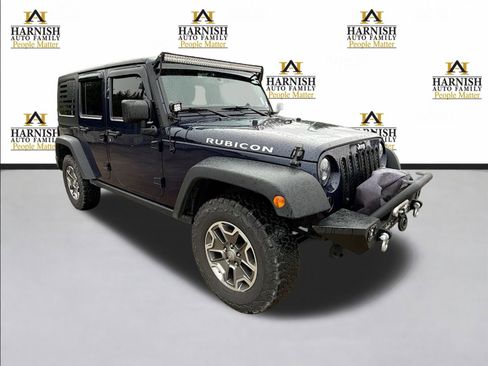 Used 2013 Jeep Wrangler Unlimited Rubicon w/ Connectivity Group AWD/4WD image 9