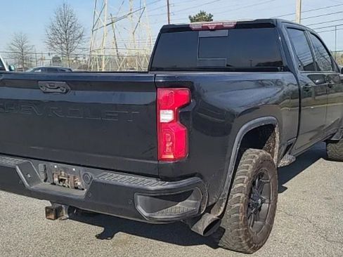 Used 2020 Chevrolet Silverado 2500 High Country w/ Z71 Off-Road Package AWD/4WD image 2