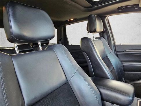 Used 2015 Jeep Grand Cherokee Altitude image 25