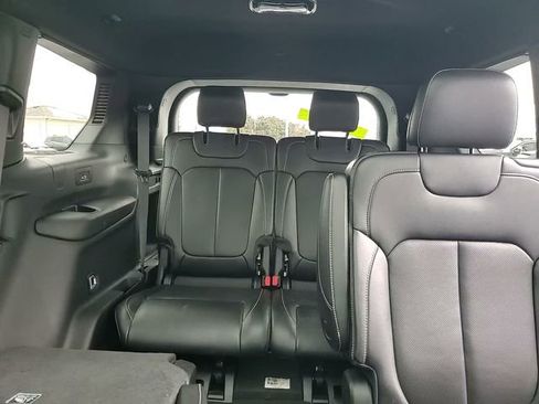 Used 2024 Jeep Grand Cherokee L Limited w/ Luxury Tech Group II image 26