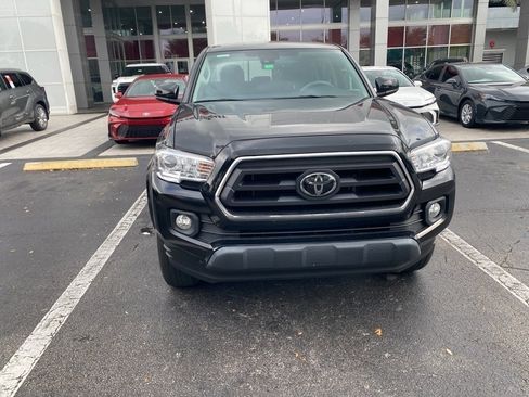 Used 2022 Toyota Tacoma SR5 image 2