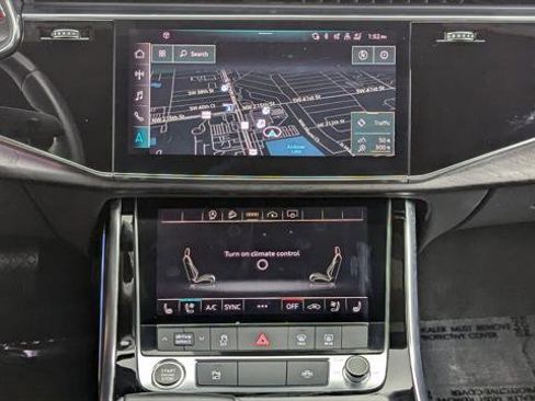 Used 2022 Audi Q8 Premium Plus w/ Premium Plus Package image 29