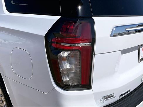 Used 2023 Chevrolet Tahoe Premier w/ Advanced Technology Package AWD/4WD image 29