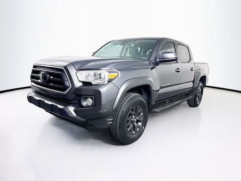 Used 2022 Toyota Tacoma SR5 image 3