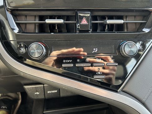 Used 2024 Toyota Camry LE image 14