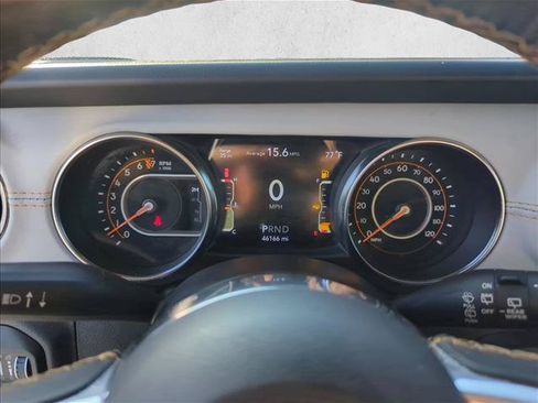 Used 2021 Jeep Wrangler Unlimited Sahara AWD/4WD image 19