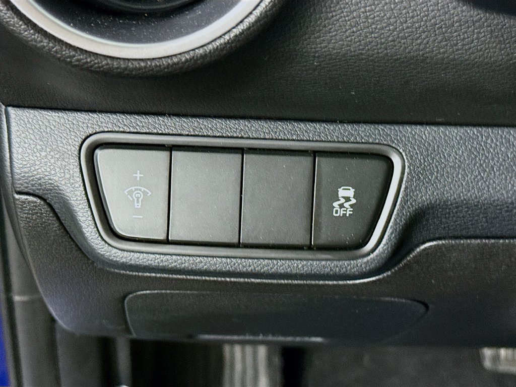 Certified 2023 Kia Forte LXS FWD image 18
