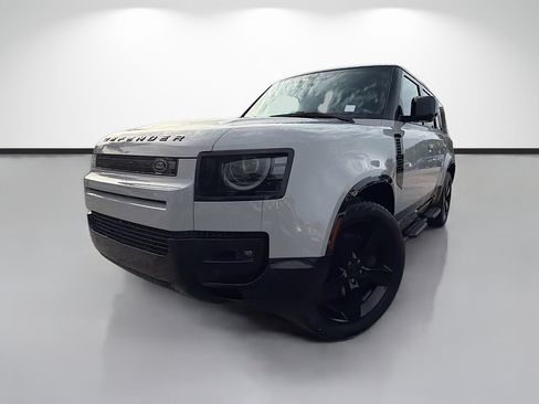New 2026 Land Rover Defender 130 X-Dynamic SE AWD/4WD image 1
