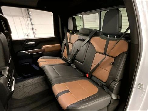 Used 2022 Chevrolet Silverado 2500 High Country image 22