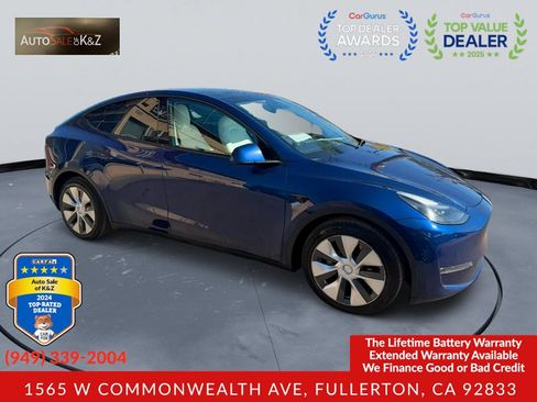 Used 2022 Tesla Model Y Long Range AWD/4WD image 5