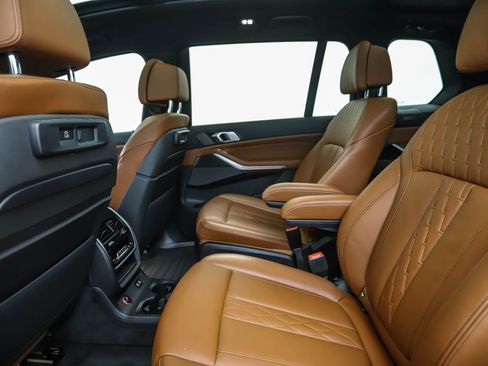 Certified 2022 BMW X7 M50i image 22
