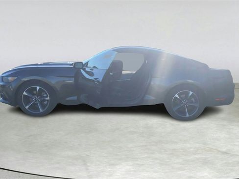 Used 2015 Ford Mustang Coupe w/ Equipment Group 051A image 11