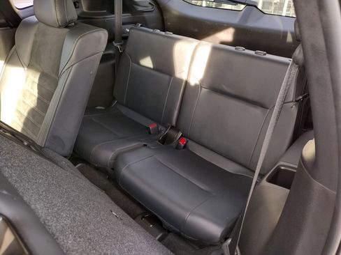 Used 2024 Mitsubishi Outlander SE image 15