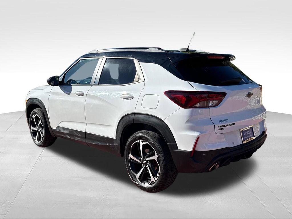 Used 2021 Chevrolet TrailBlazer RS w/ Technology Package AWD/4WD image 7