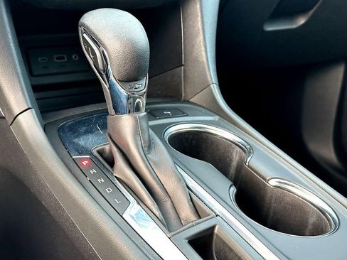 Used 2022 Chevrolet Equinox LT image 19