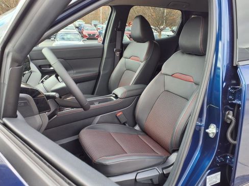 New 2025 Nissan Kicks SR w/ Illumination Package image 5