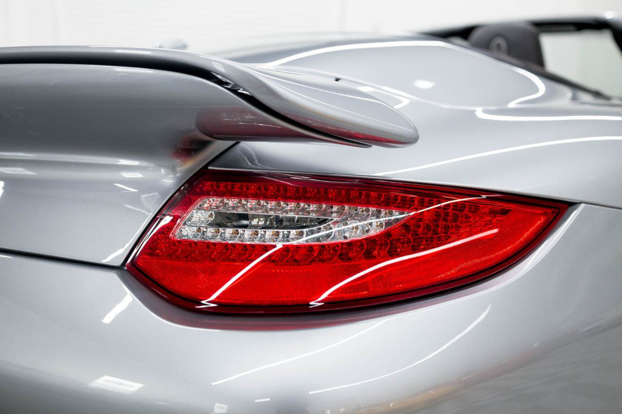 Used 2010 Porsche 911 Turbo AWD/4WD image 25