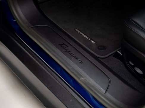 Used 2023 Porsche Taycan w/ Premium Package image 53