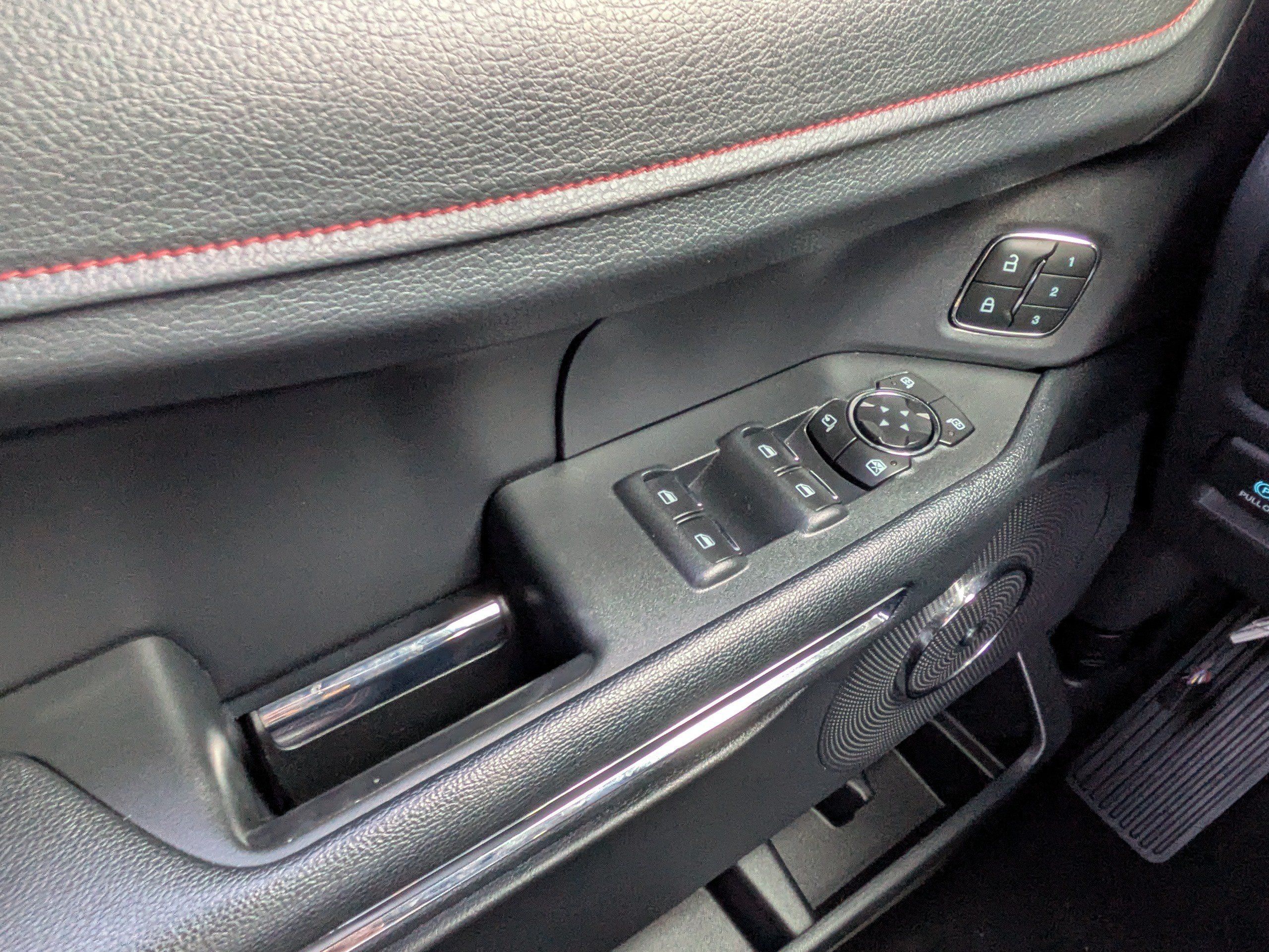 Used 2022 Ford Expedition Limited AWD/4WD image 25
