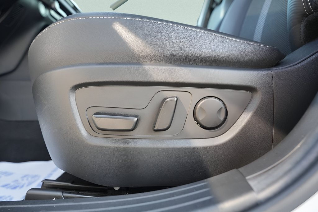 Used 2024 MAZDA CX-50 AWD 2.5 S w/ Cargo Package image 22