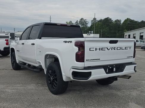 Used 2025 Chevrolet Silverado 2500 Custom w/ Custom Value Package AWD/4WD image 3
