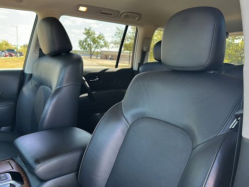 Used 2023 Nissan Armada SL w/ Captain's Chairs Package image 14