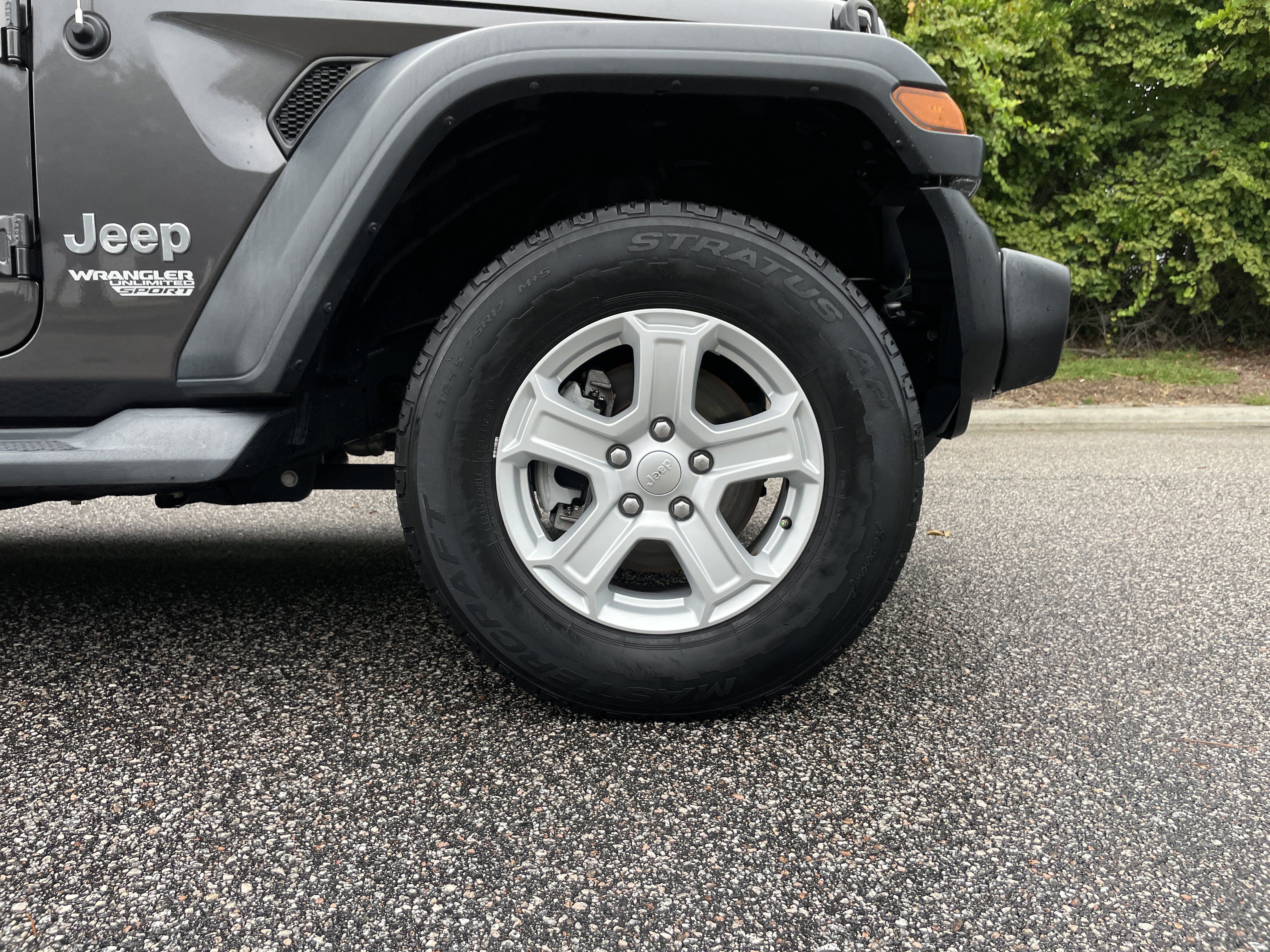 Used 2019 Jeep Wrangler Unlimited Sport S AWD/4WD image 12
