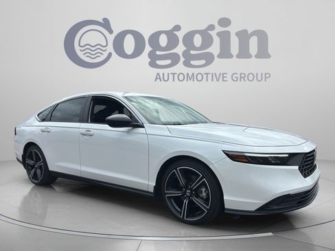 Certified 2025 Honda Accord Sport image 7