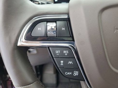 Used 2021 Lincoln Nautilus Reserve w/ Equipment Group 202A image 22